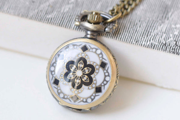 1 PC Antique Bronze White Enamel Flower Small Pocket Watch Necklace 27mm A3707