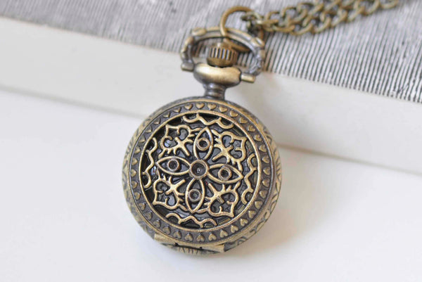 Antique Bronze Small Pocket Watch Necklace Set of 1 A6639