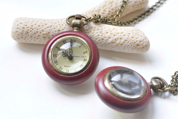 1 PC Antique Bronze Red Wood Pocket Watch Necklace A1139