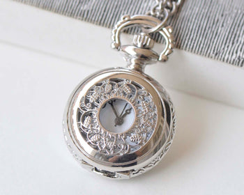 1 PC Platinum Silvery Gray Leaf Cover Pocket Watch Necklace A4326