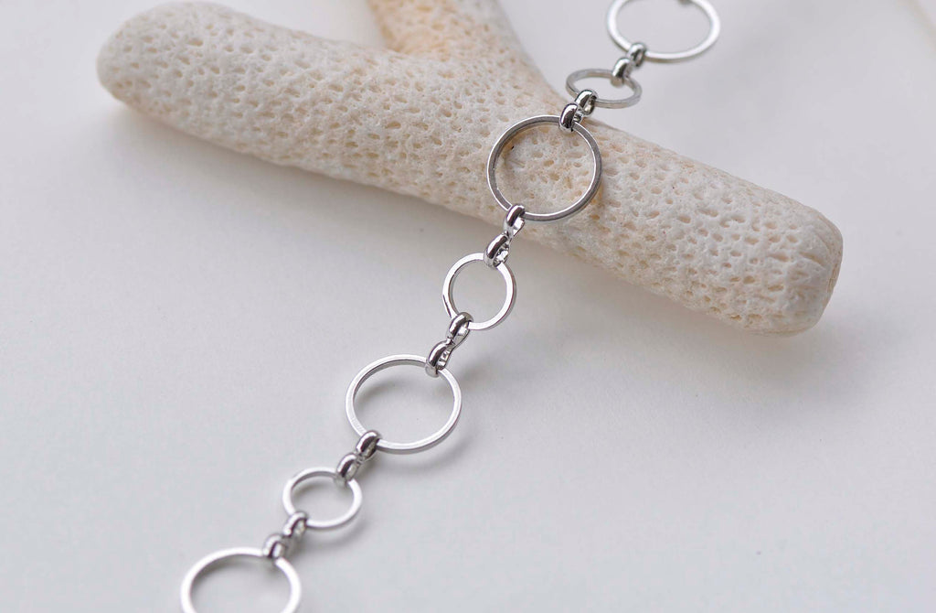 3.3 ft (1m) Silvery Gray Boho Round Circle Loops Chain Necklace A7356