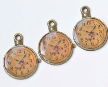 10 pcs Antique Bronze Enamel Clock Charms Size  20x25mm A7170