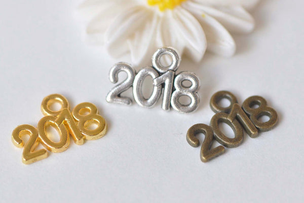 30 pcs New Year 2018 Charms Shiny Gold/Antique Silver/Antique Bronze