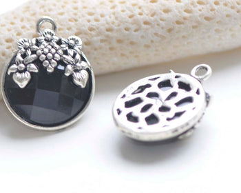 2 pcs Antique Silver Grape Flower On Black Faceted Acrylic Pendants 17x21mm A5978