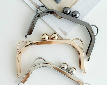 14 x 8cm ( 5 1/2" x 3") Purse Frame / Handle Purse Frame With Screws