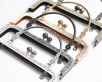 18.5cm and 20cm Purse Frame Sewing Handle Purse Frame Four Colors
