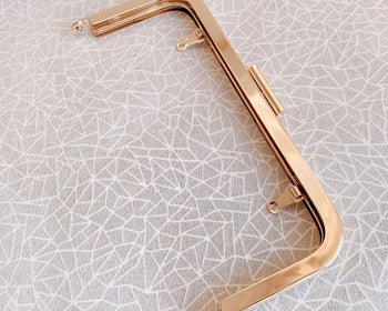 18 x 7.5cm ( 7" x 3" ) Light Gold Purse Frame Handle Purse Frame