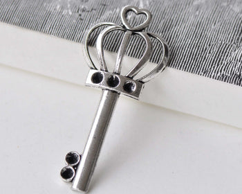 10 pcs Antique Silver Heart Crown Skeleton Key Charms Pendants A7927