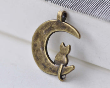 Antique Bronze Crescent Moon Cat Earring Pendant Set of 20 A7933