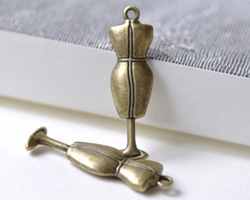 10 pcs Antique Bronze Fashion Dress Mannequin Model Pendants A8003