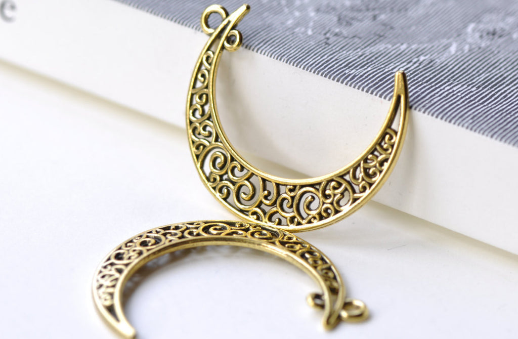 Antique Gold Crescent Moon Swirly Connectors Pendants Set of 10 A8034