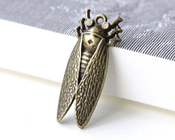 Cicada Charms Antique Bronze Insect Pendants  Set of 10 A8096