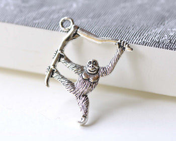 Antique Silver Monkey Gorilla Pendants Charms 32x39mm Set of 10 A8113
