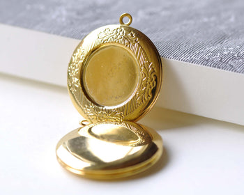 Anti Tarnish 16K Gold Photo Locket 20mm Cabochon Set of 2 A8110