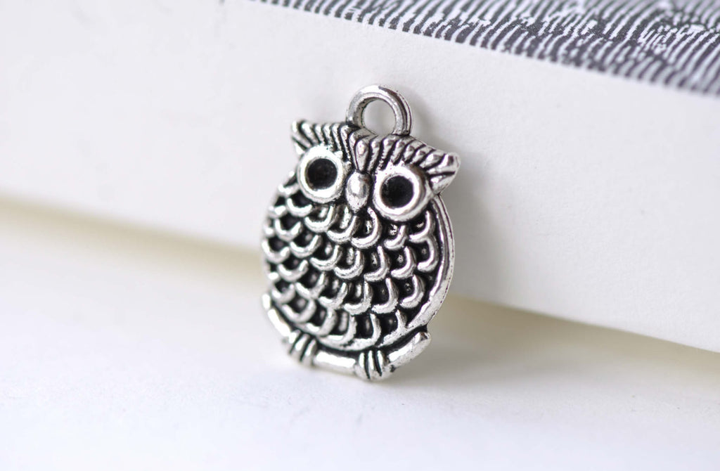 Antique Silver Owl Charms Double Sided 13x18mm Set of 10 A8116