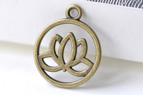 20 pcs Cut Out Lotus Flower Charms Antique Bronze Round Pendants A8128