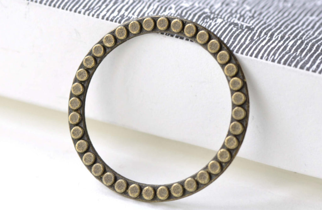 Antique Bronze Round Circle Dot Pattern Rings 29mm Set of 20 A8129