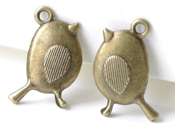 Fat Baby Bird Charms Antique Bronze Sparrow Charms Set of 20 A8132