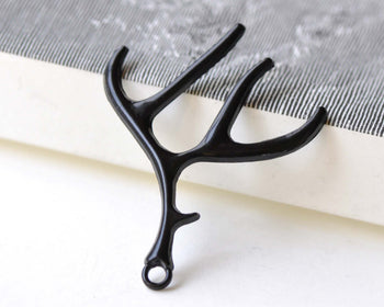 Black Antler Pendant Large Reindeer Horn Charms 40x52mm Set of 6 A8226