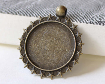 Star Edge Pendant Tray Round Base Settings Match 25mm Cabochon A8329